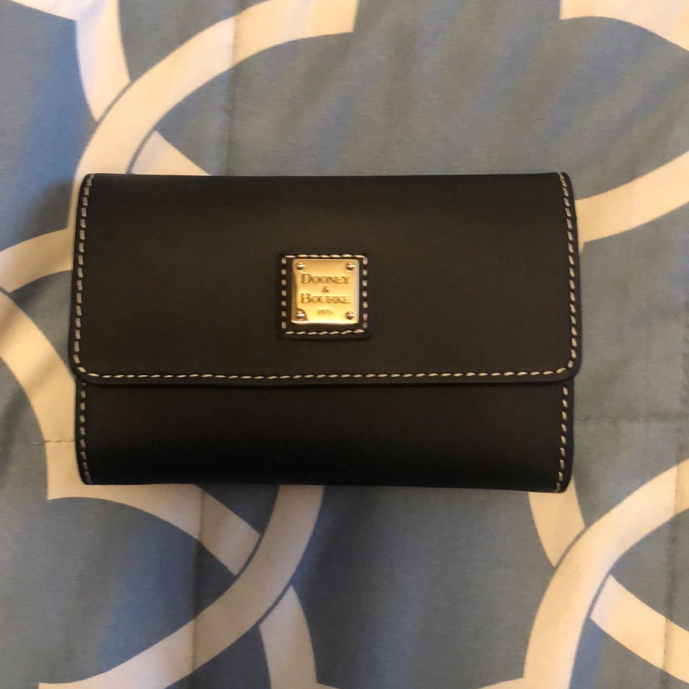 NWOT Dooney and Bourke black wallet clutch